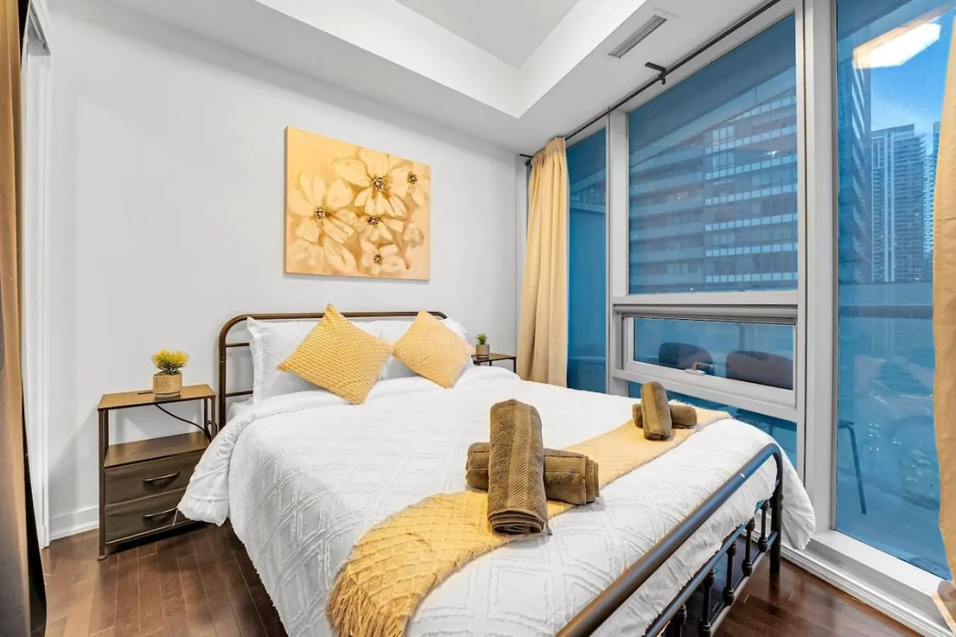 Sleek 2Bd Condo Near Scotiabank Union Water Mtcc Toronto 0*,
