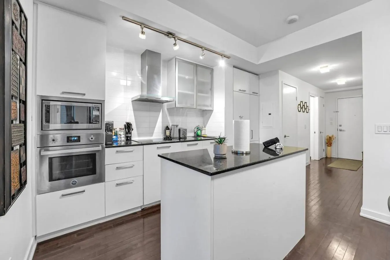 Lägenhet Sleek 2Bd Condo Near Scotiabank Union Water Mtcc Toronto