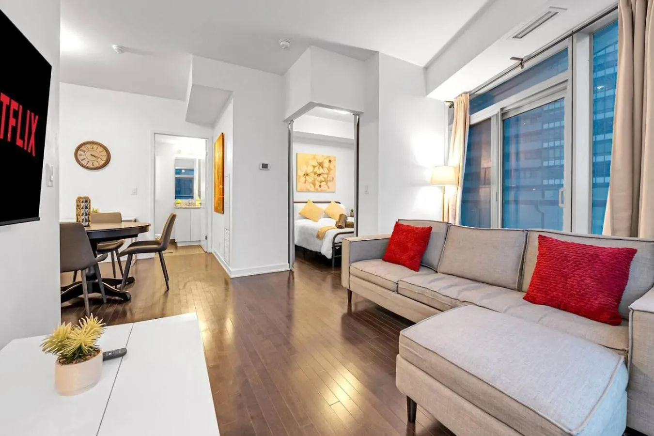 Lägenhet Sleek 2Bd Condo Near Scotiabank Union Water Mtcc Toronto